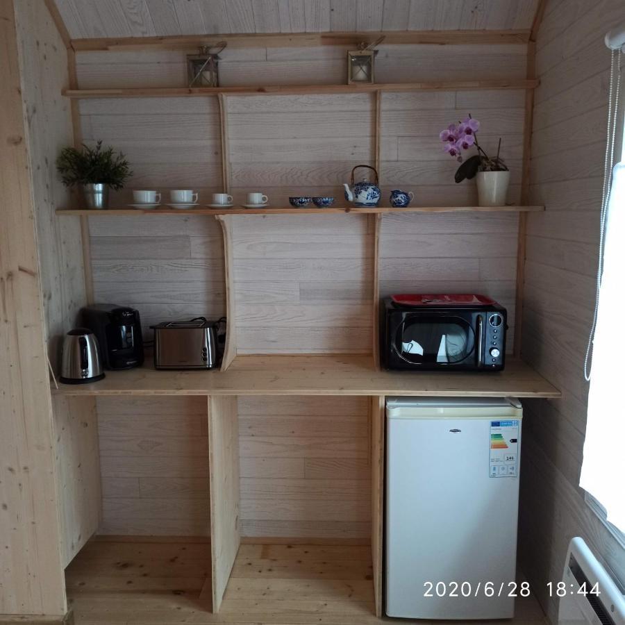 Une Tiny House A Decouvrir Au Coeur De La Cite ! Contrexéville Buitenkant foto